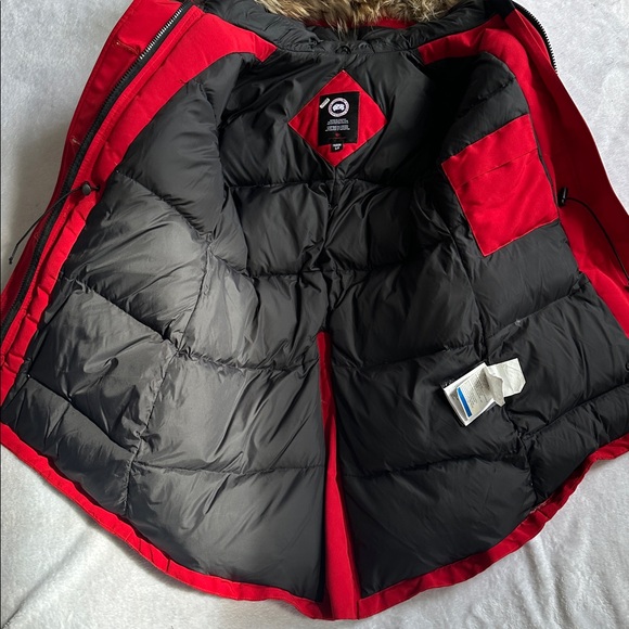 Canada Goose Women’s Goosedown Feathers Real Fur Ski Jacket Outerwear Small Red - Picture 11 of 16
